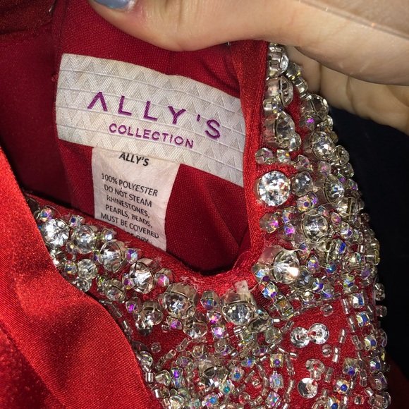 Prom dress!! - Picture 7 of 7